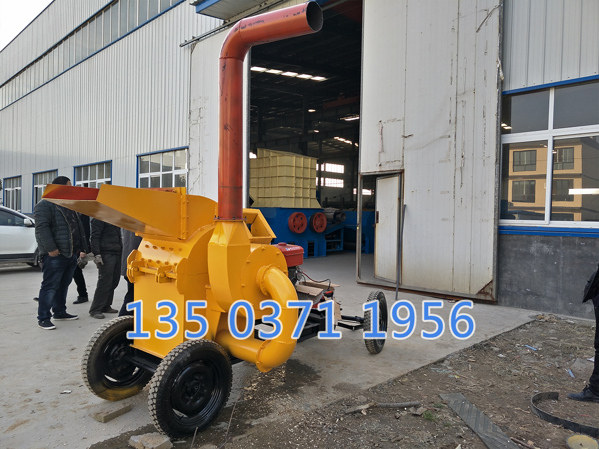 車載木頭粉碎機(jī)